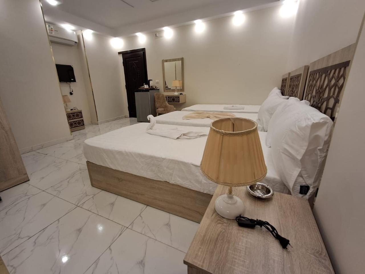 Kafret el-Gabal Pyramids East Inn מראה חיצוני תמונה